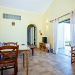 بيت للعطل Sky & Sea View Retreat